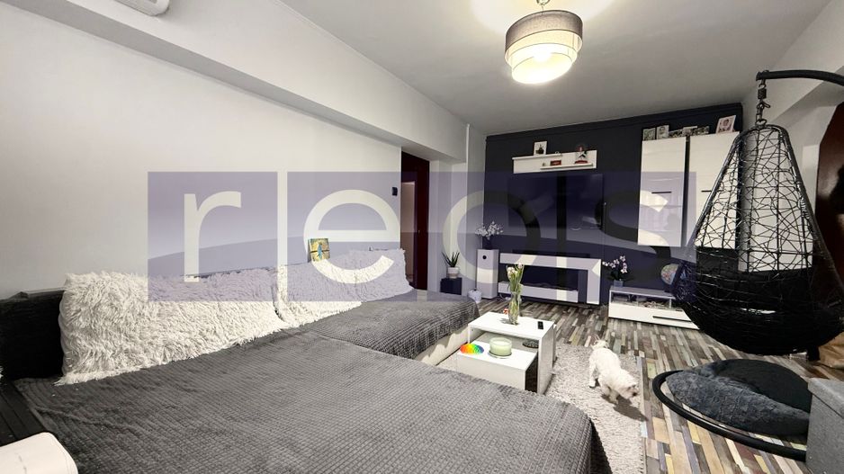 VÂNZARE 3 CAMERE | ZONA TITAN | LOC DE PARCARE - Poză 2