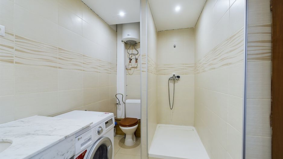 Casă cu 4 camere, renovată, în zona Gării de Nord - Poză 4