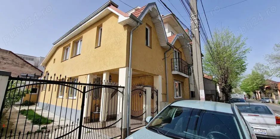 Vand sau schimb Casa P+Et+M -zona Piata Mare Str Bujorului - Poză 1
