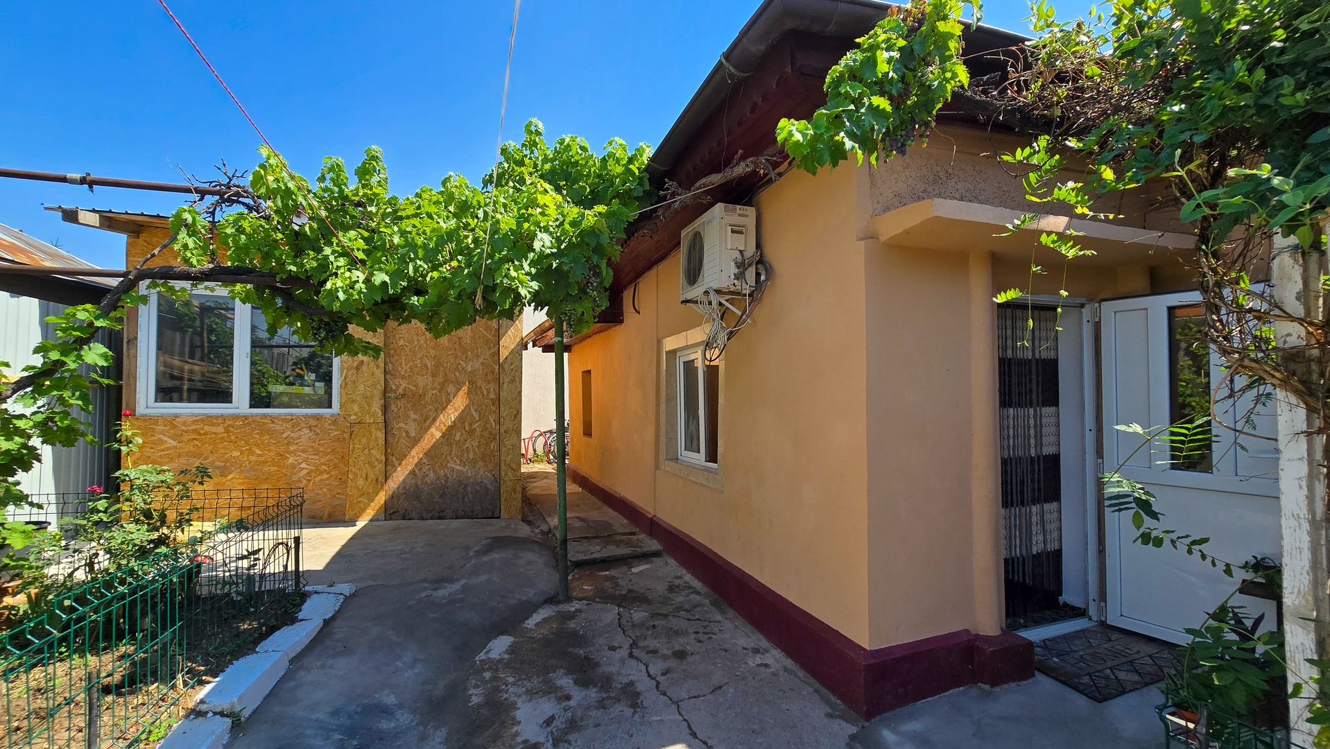 Casa cu teren Voluntari, Bucuresti - Poză 1