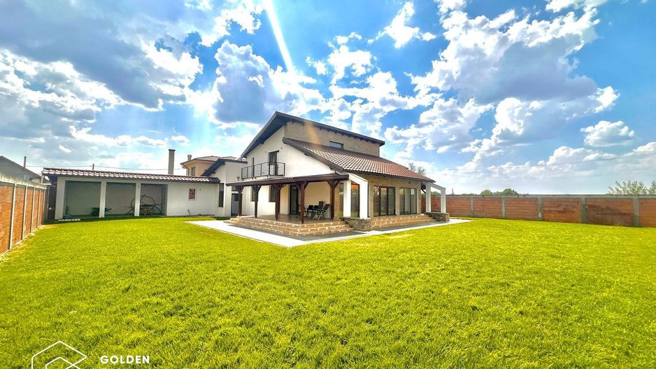 Oportunitate! Vila de lux, Livada, P+E, 5 camere, teren 957mp - Poză 2