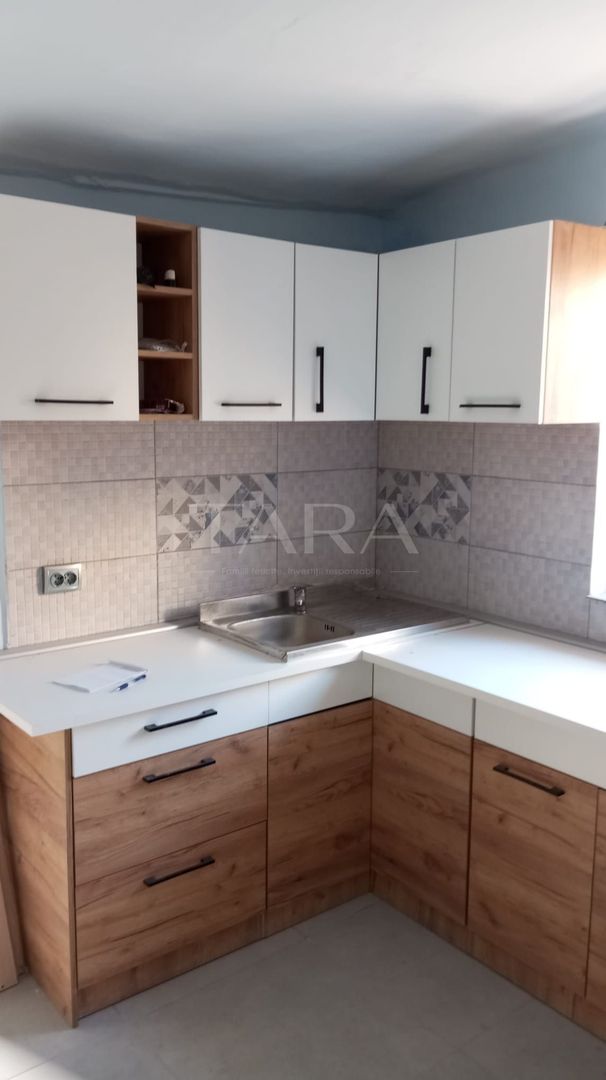 Apartament la casa cu 2 camere Zona Plopilor - Poză 1