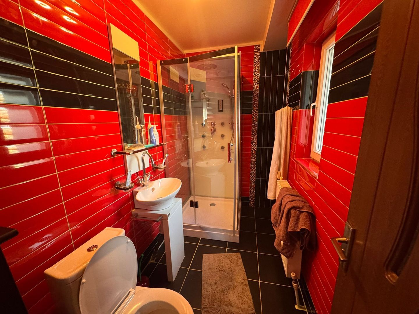 Casa 9 camere Glina 350 mp utili 1000 mp teren - Poză 37