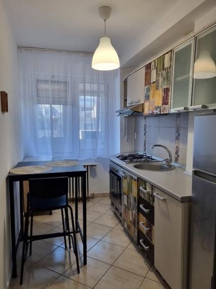 De inchiriat Apartament 2 Camere Piata Romana - Metrou - Poză 5