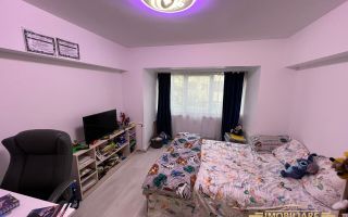 De vanzare apartament 4 camere, etaj 2, Str. Calea Nationala ( Farmacia Husac ) - Poză 3