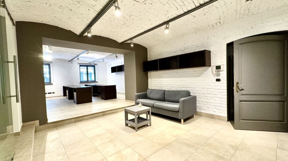 Spațiu de Birouri Elegant în Clădire Istorică Renovată – Piața Unirii, - Poză 7