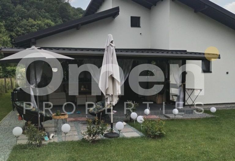 Casa moderna de vanzare cu 8.5 ari de teren zona Luncii, baraj Firiza - Poză 19