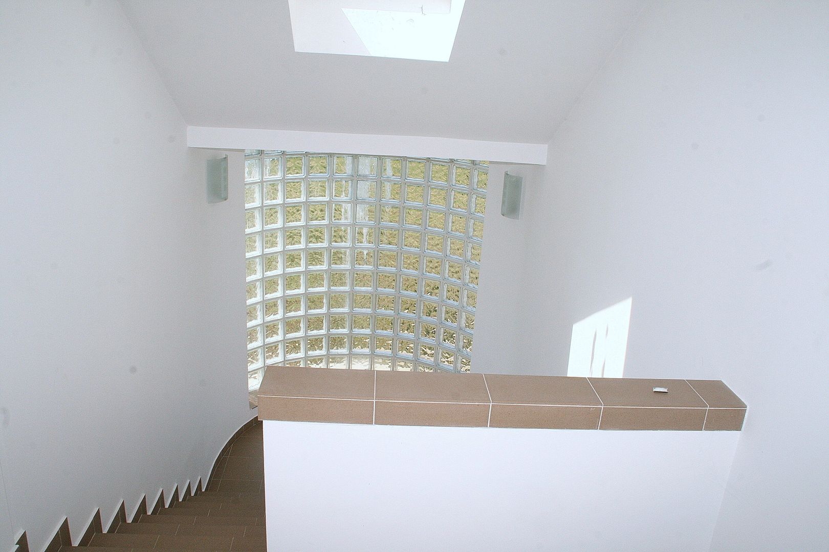 BRANESTI, cu deschidere la Balta Branesti, inchiriere vila 7 camere - Poză 16