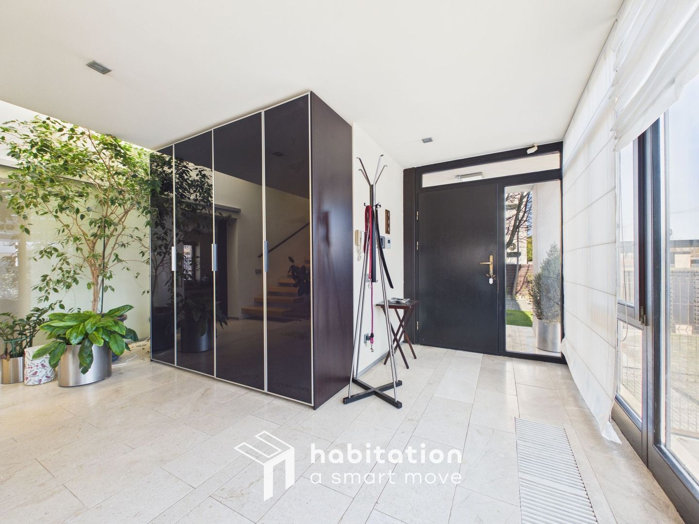 Vilă exclusivistă | 275 mp utili | Teren 700 mp | Garaj & Terasă - Poză 8