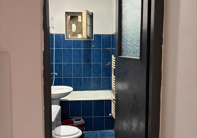 Dâmbu – Apartament 3 camere, etaj 2/4, balcon - Poză 5