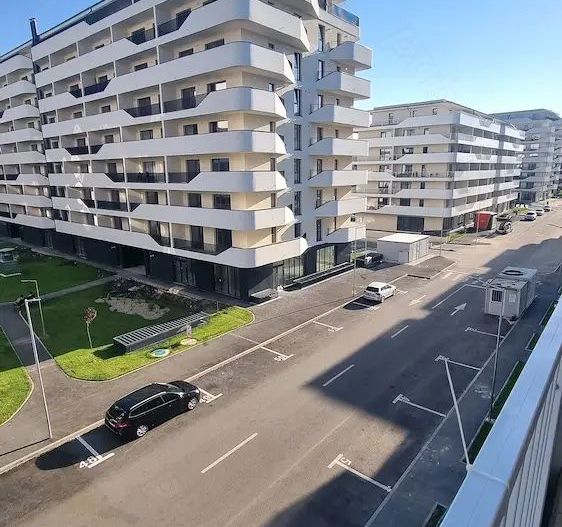 Apartament de vanzare 2 camere, etaj intermediar, terasa, garaj - Poză 5