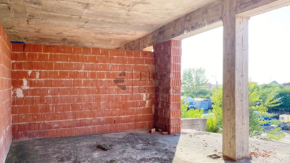 6 apartamente la rosu de vanzare in Episcopia Bihor - Poză 3