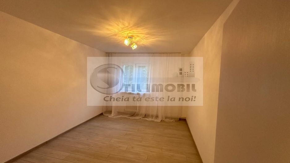 Apartament 3 camere Podu Roș -Renovat integral, 117.000 € - Poză 2