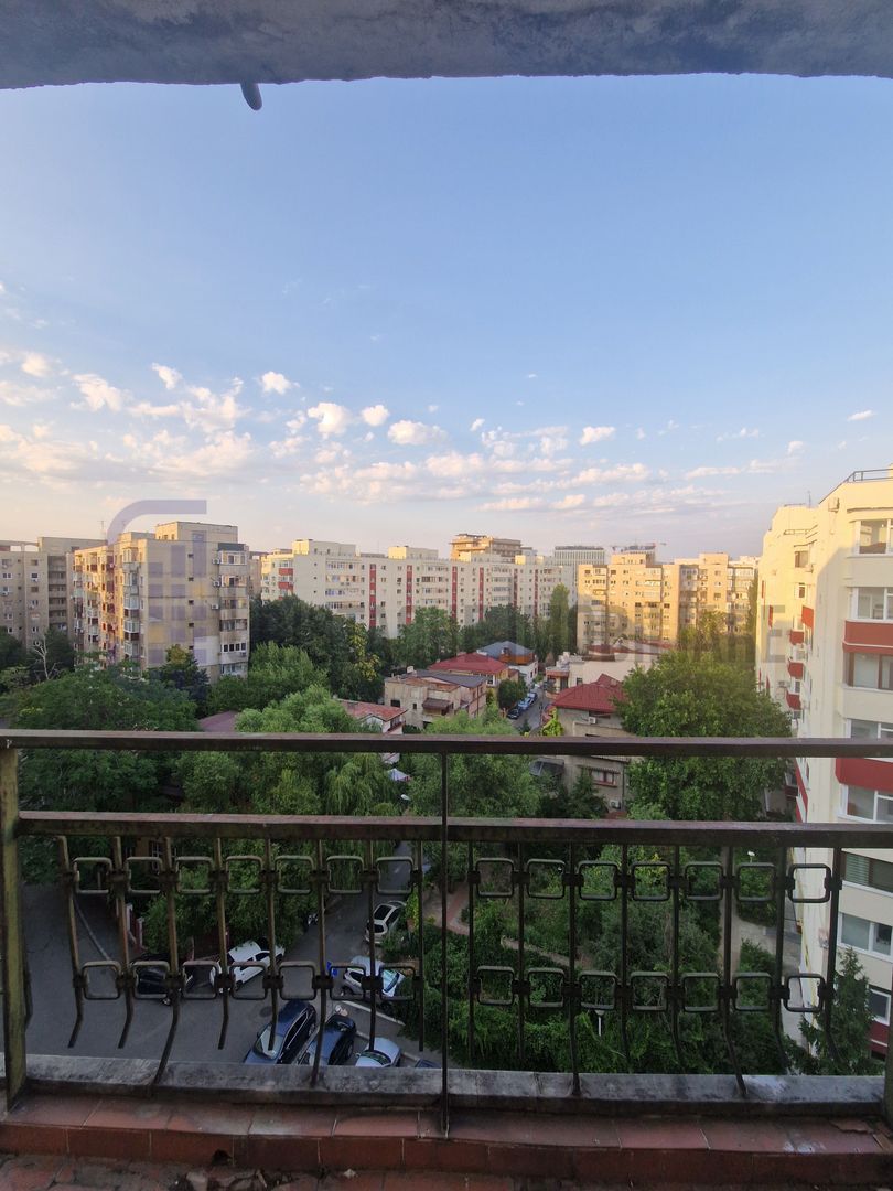 Spatiu comercial-birou. Tineretului, 2 camere decomandat, 67 mp. - Poză 7