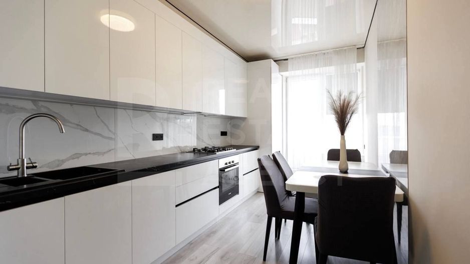 Vânzare, apartament, 2 camere, str. Ioan Livescu, Buiucani - Poză 1