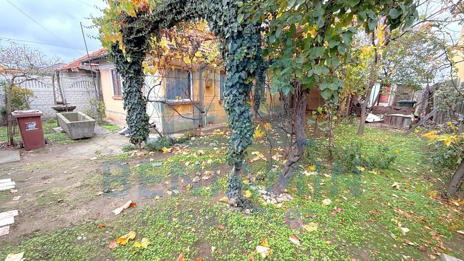 Casa in Romanesti-Teren 380mp-Deschidere 14m-Zona linistita-Libera - Poză 6
