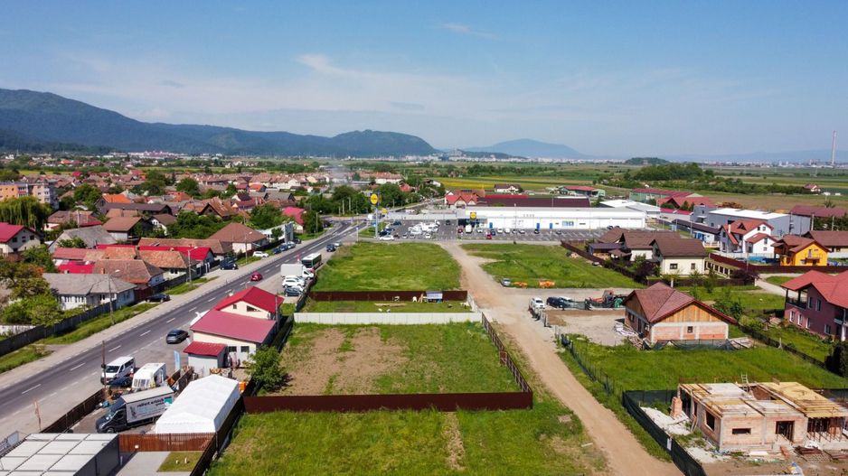 Teren intravilan 1108 mp Sacele, jud. Brasov - Poză 7