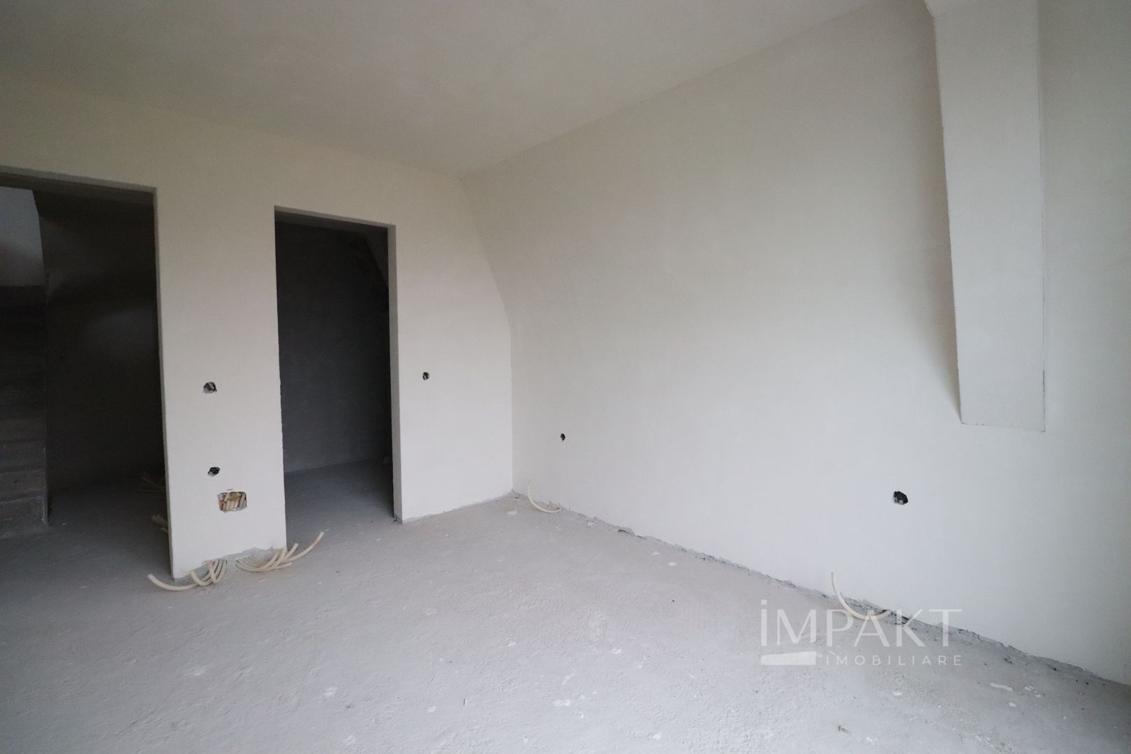 Duplex de vanzare In Dambul Rotund, teren de 697 mp! - Poză 11