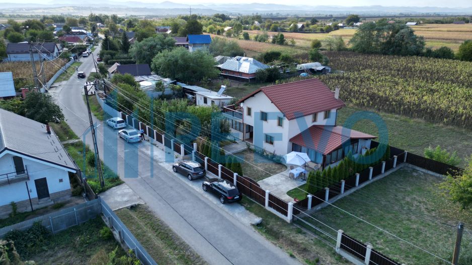 Casă/Vilă cu 4 camere, Buhuși - Poză 23