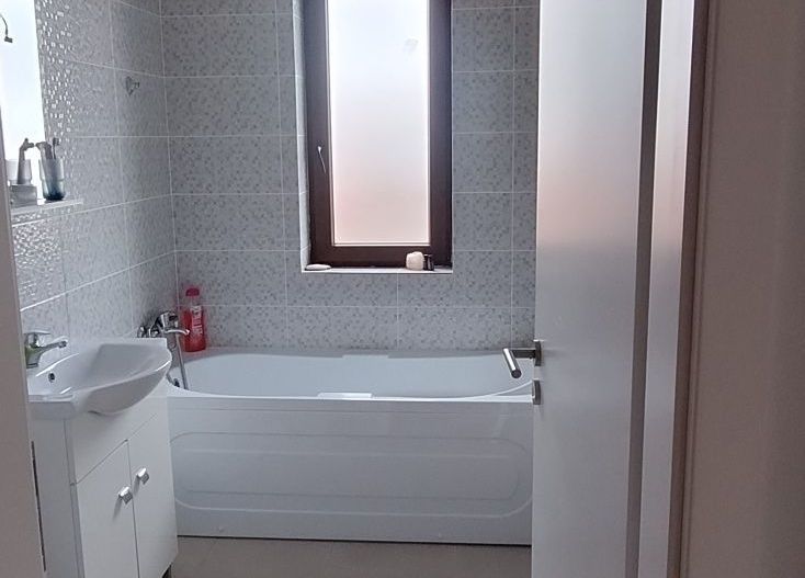 Giroc | 2 Camere | Mobilat si Utilat | Centrala proprie | Loc de parcare - Poză 5