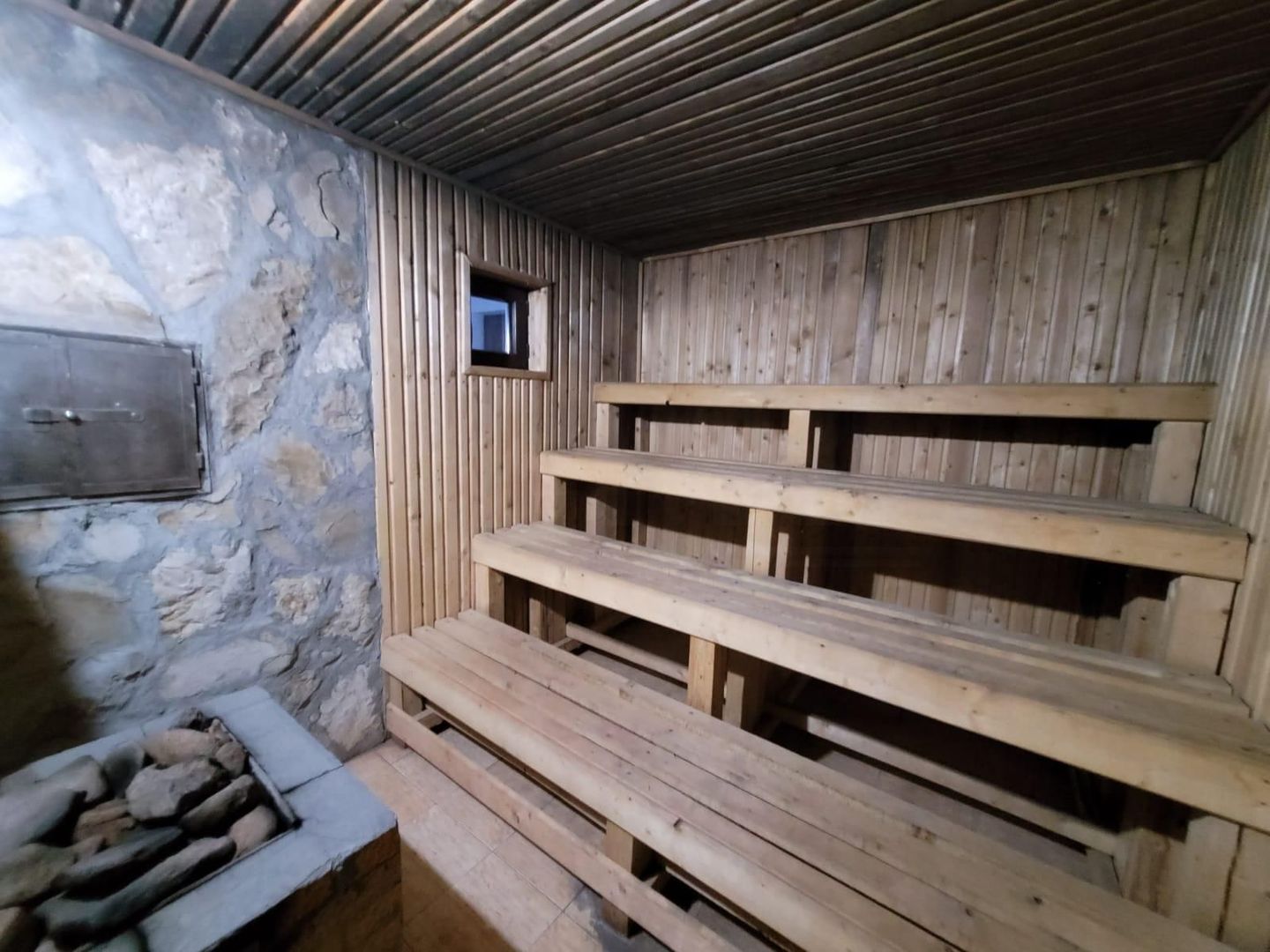 Pensiune + fermă piscicolă (sturion/caviar) | Saru Dornei/Sarisor - Poză 26