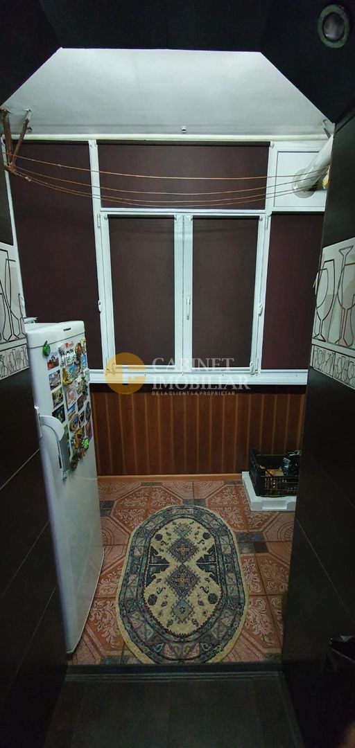 Etaj 1 Apartament Cu 2 Camere Decomandat Nicolina - Poză 5