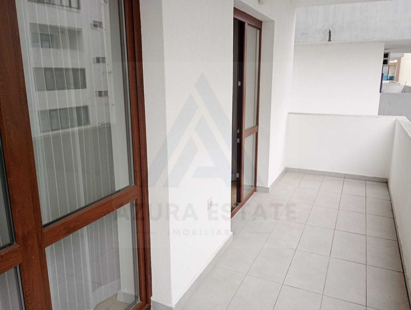 Apartament modern 3 camere 84 mp utli balcon 20 mp etaj 2 Dna Stanca - Poză 8