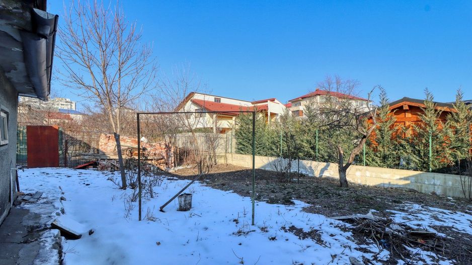 Centru- Casă boierească individuală- 5 camere si  451 mp teren - Poză 28