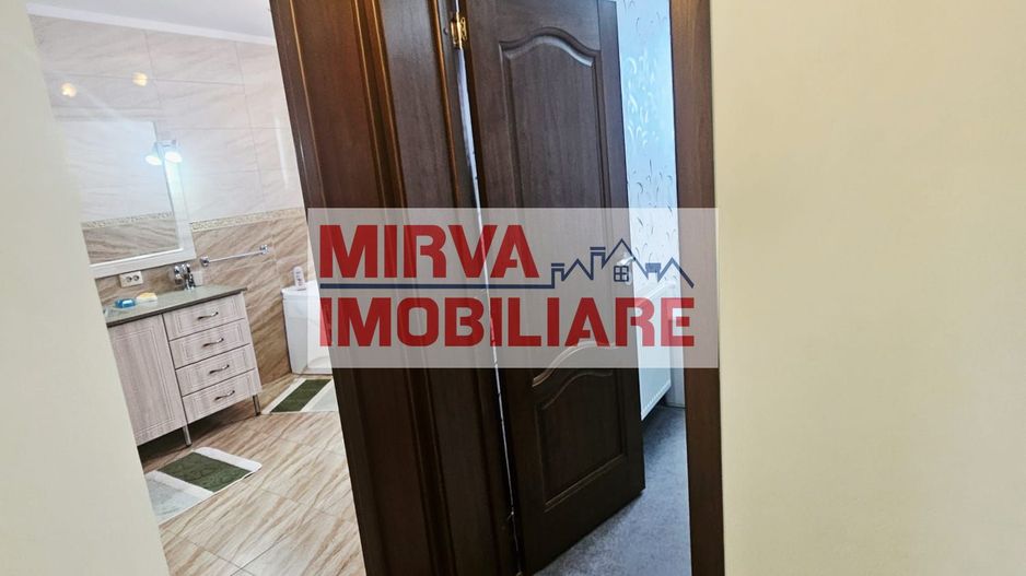 Vilă spațioasă Strejnicu S+P+1E+M, 8 camere, garaj, teren 595 mp - Poză 71