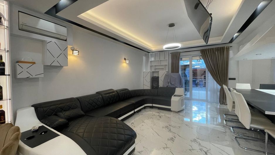 Duplex deosebit de inchiriat 110mp 700€ - Poză 1