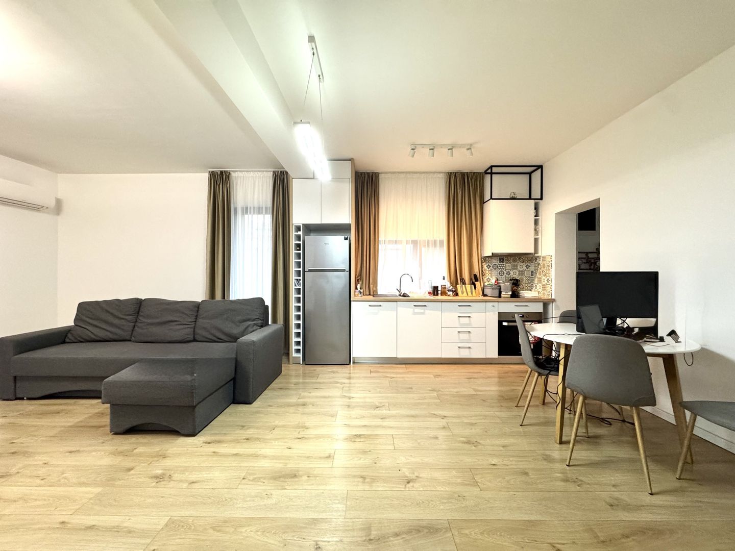 Un nou început: duplex modern si primitor,  P+E+M, in Dumbrăvița - Poză 6