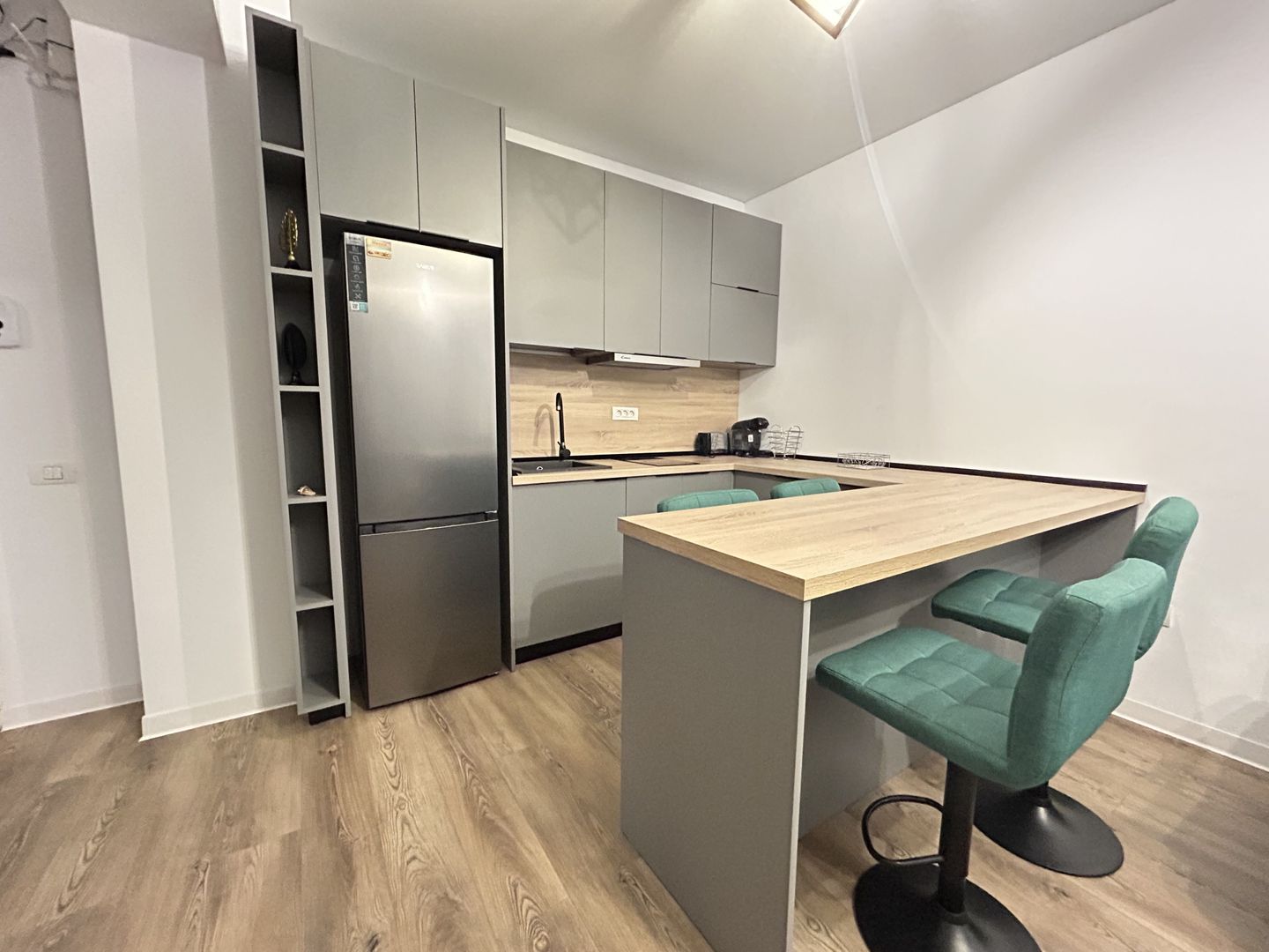 Apartament 2 camere Mamaia Nord vedere la mare - Poză 3