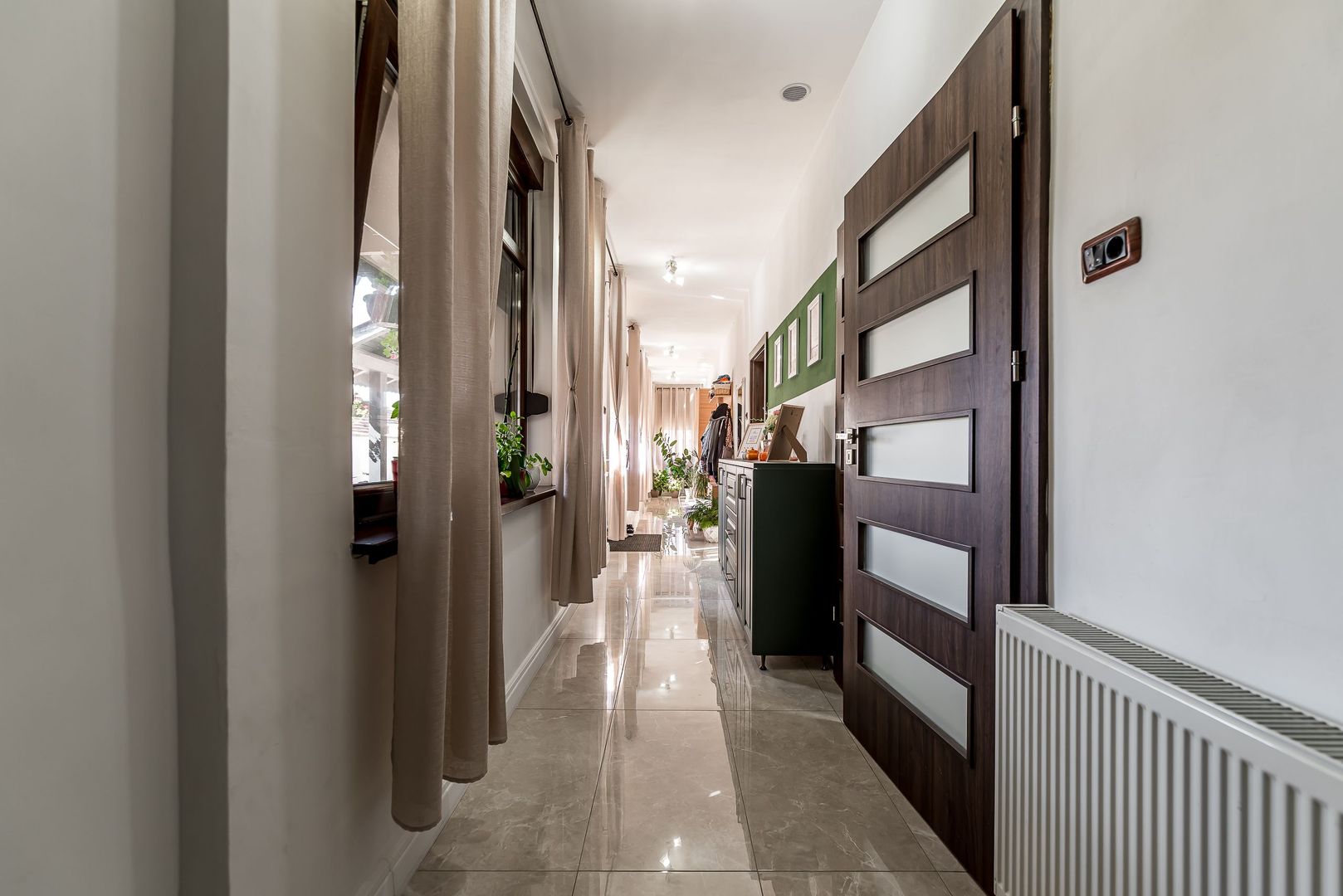 Casa renovata 4 camere - Sanicolau Mic - COMISION 0 - Poză 4