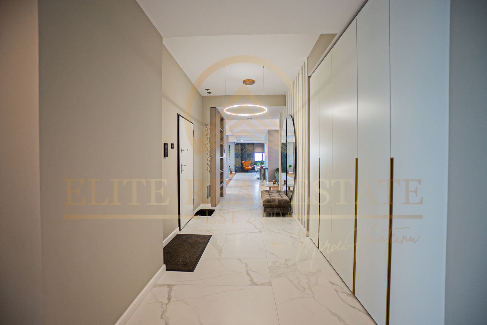 PENTHOUSE UNIC in mijlocul orasului Constanta - Poză 2