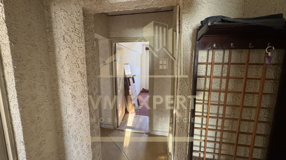 APARTAMENT 3 CAMERE ETAJ 4 VISOI CAMPULUNG - Poză 6