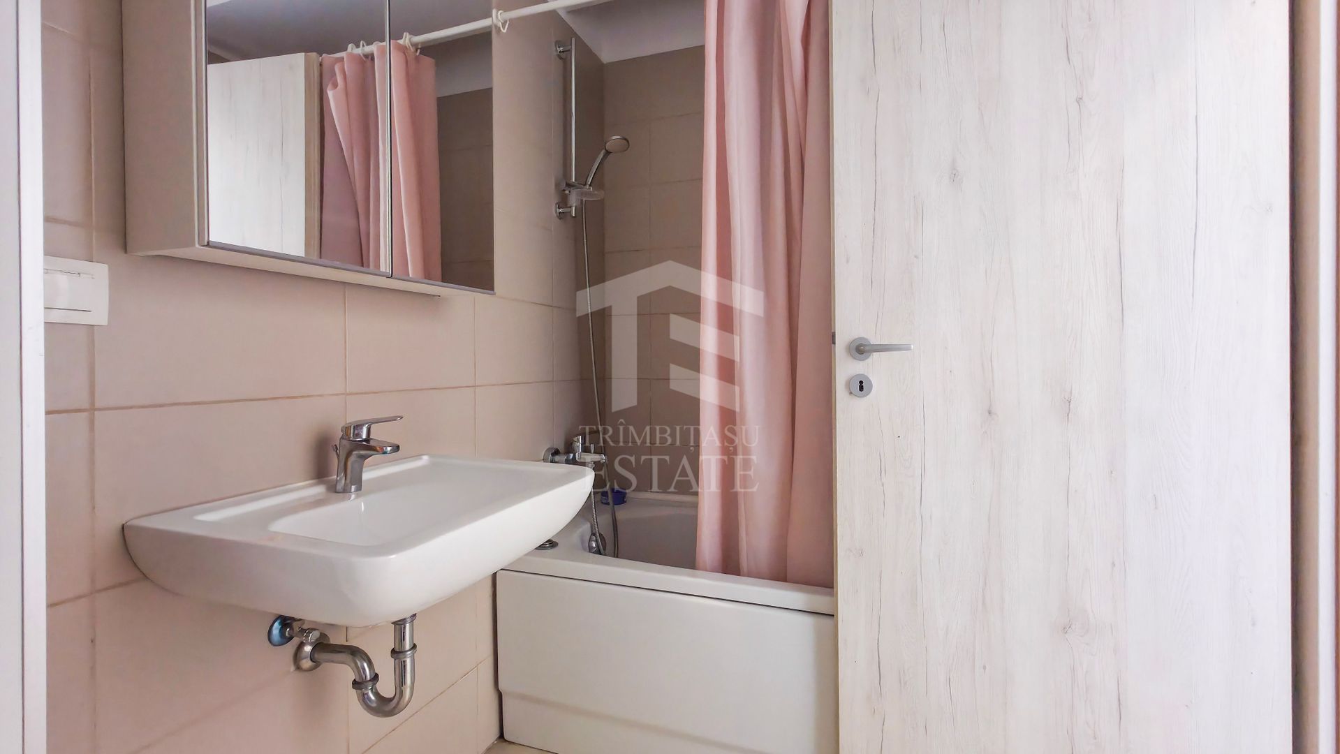 Garsonieră modernă, mobilată și utilată complet – Str. Moinești nr. 63 - Poză 8