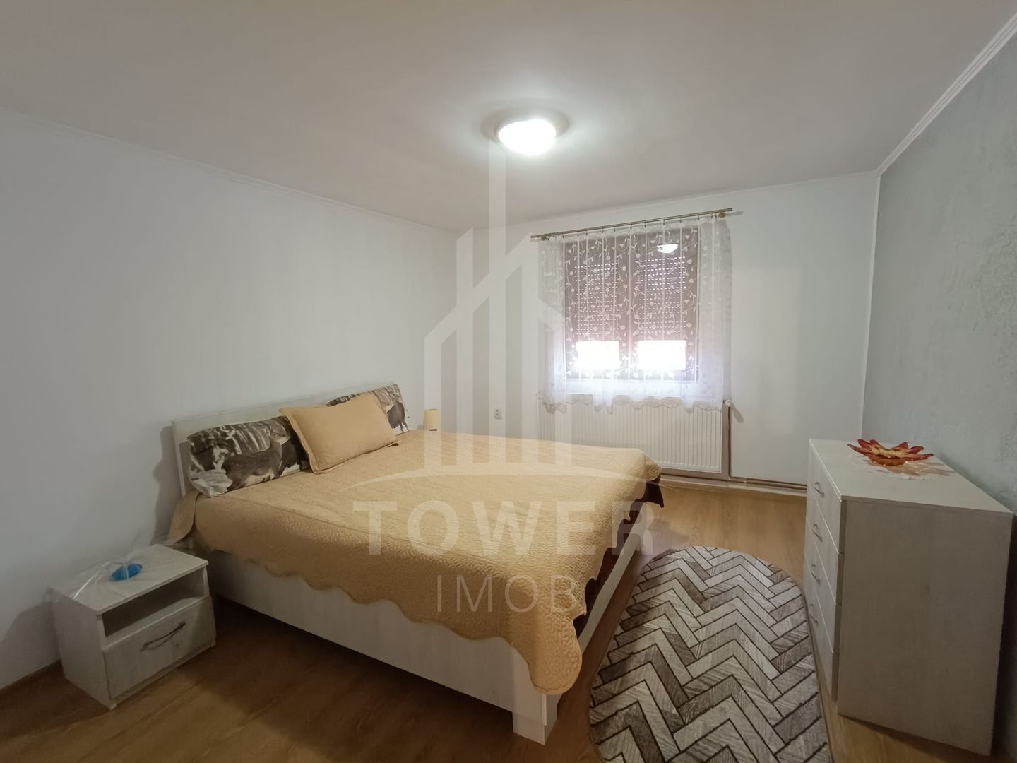 Casă de vânzare în satul Roșia cu vedere panoramică spre Munții Făgăras - Poză 6