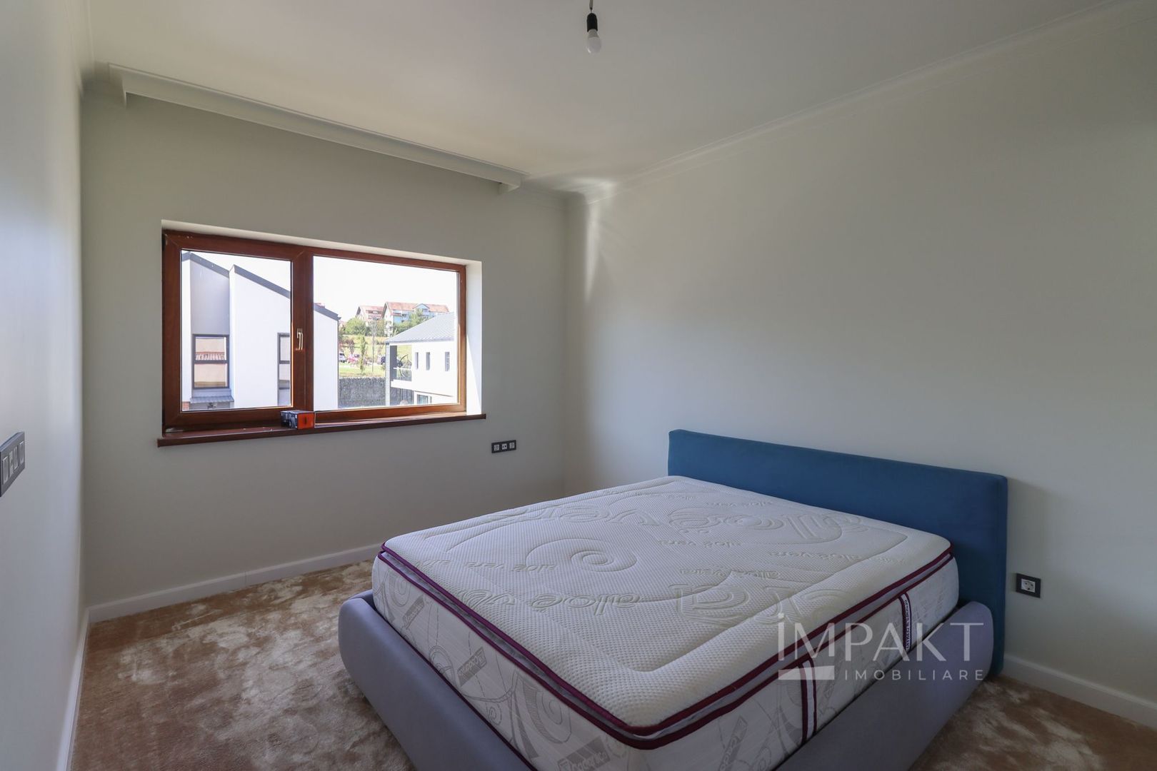 Duplex cu 8 camere in cartierul Buna-Ziua, teren 500 m2 ! - Poză 7