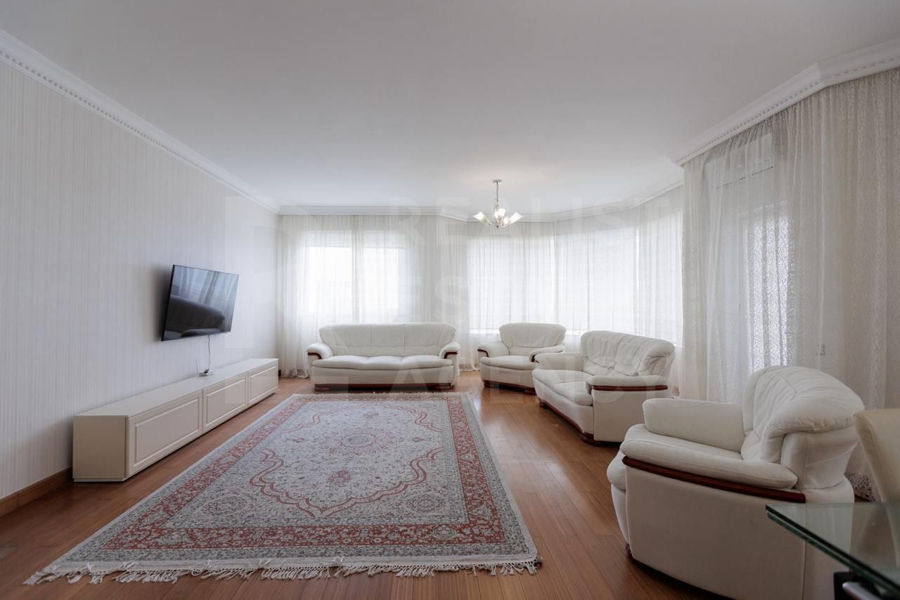 Chirie, apartament, 4 camere, str. Bucureşti, Centru - Poză 10
