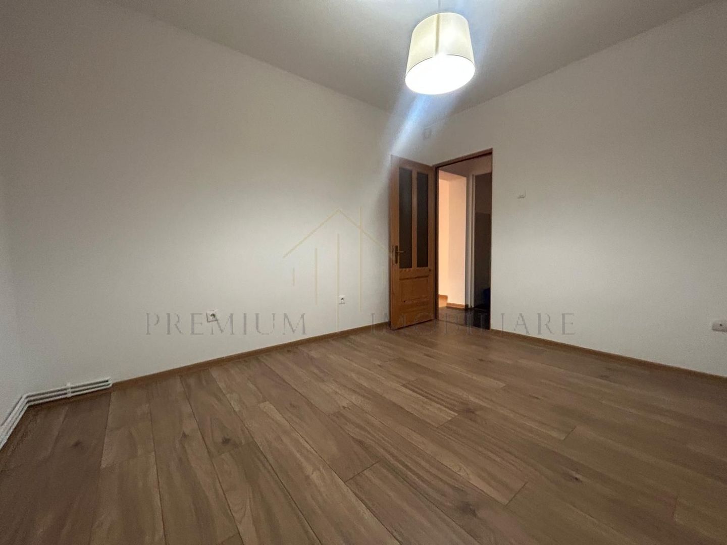 Apartament 3 camere, 100 mp, ultracentral – ideal birouri - Poză 12