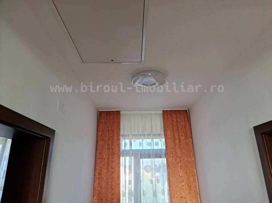 Vânzare Vilă P+1+Pod în Zonă Liniștită din Cumpana - Poză 4