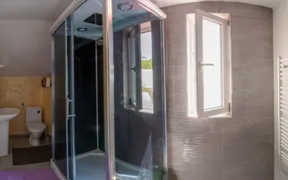 Casă familială spațioasă în Visea, comuna Jucu - Poză 16