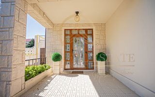 Ovidiu Sud - Zona premium - Vila impozanta, curte mare, garaj, terasa! - Poză 47