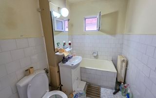 Apartament 4 camere, etaj 1, cu garaj si boxa, zona Scolii M. Eminescu - Poză 4