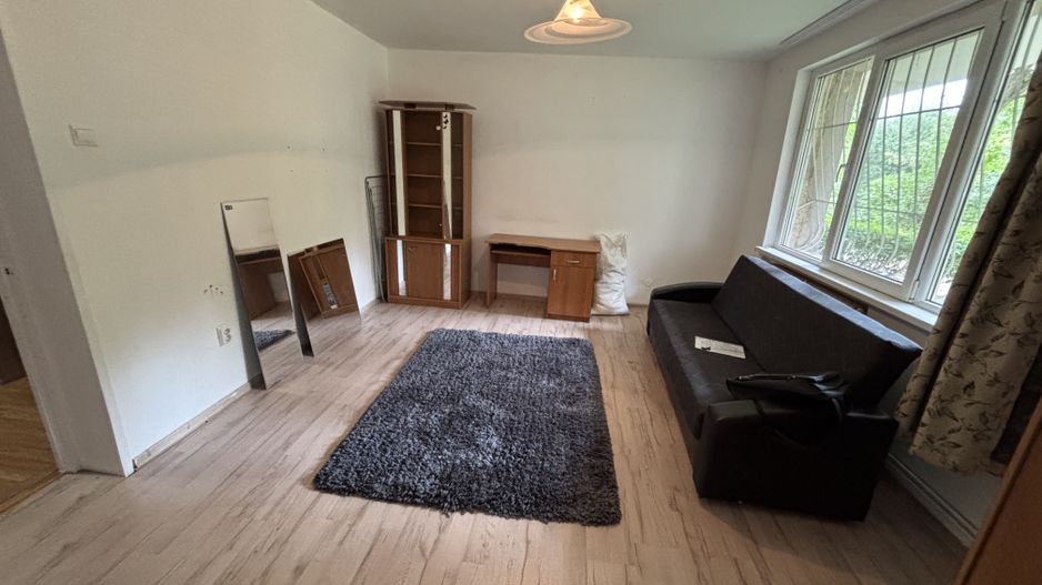 Apartament cu 3 camere (Cornisa) - Poză 1