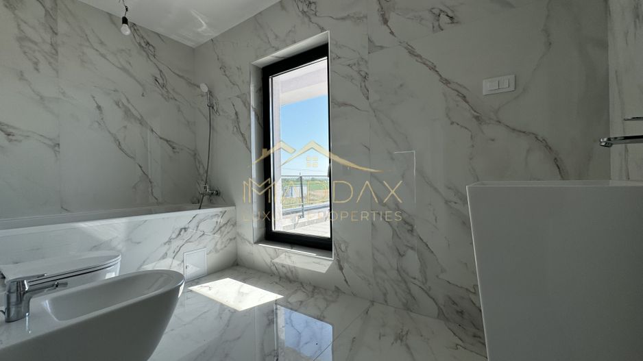 Vila LUX***Panouri fotovoltaice***Lake view//Laguna Albastra/Corbeanca - Poză 22