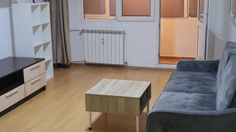Apartament 2 camere Delfinului, decomandat, boiler, etaj 7 din 10, pet friendly - Poză 2