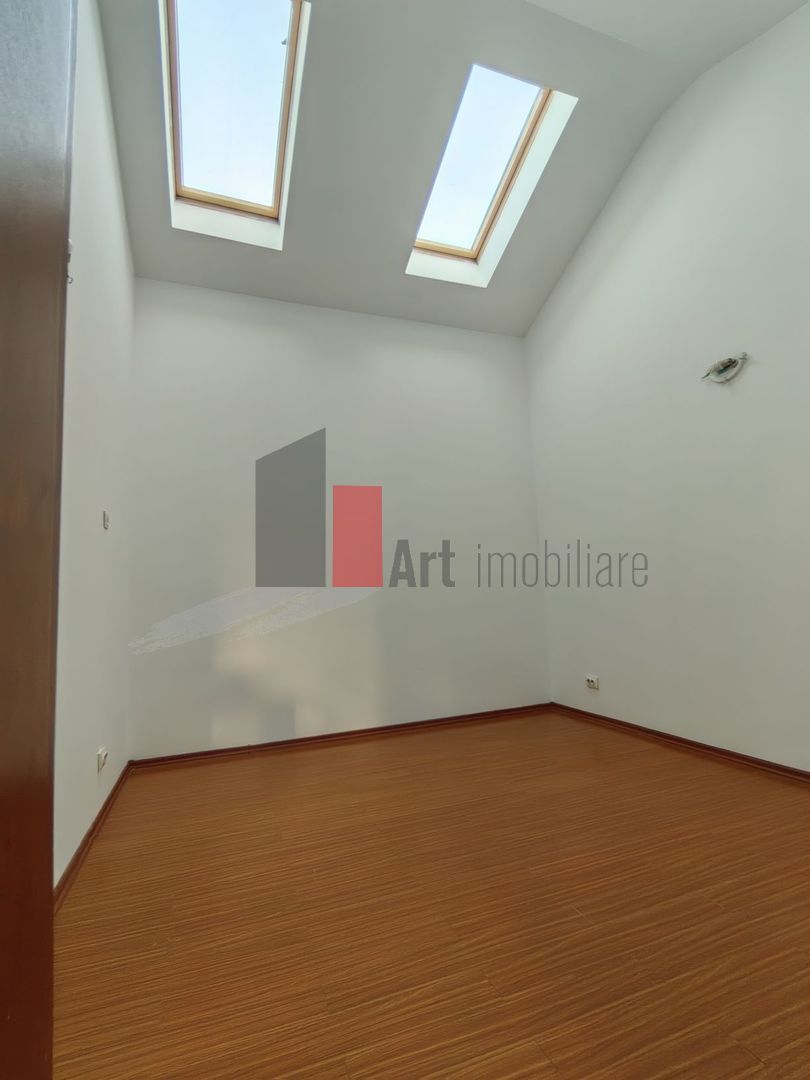 Apartament 3 camere tip Duplex Cartierul Latin - Poză 8