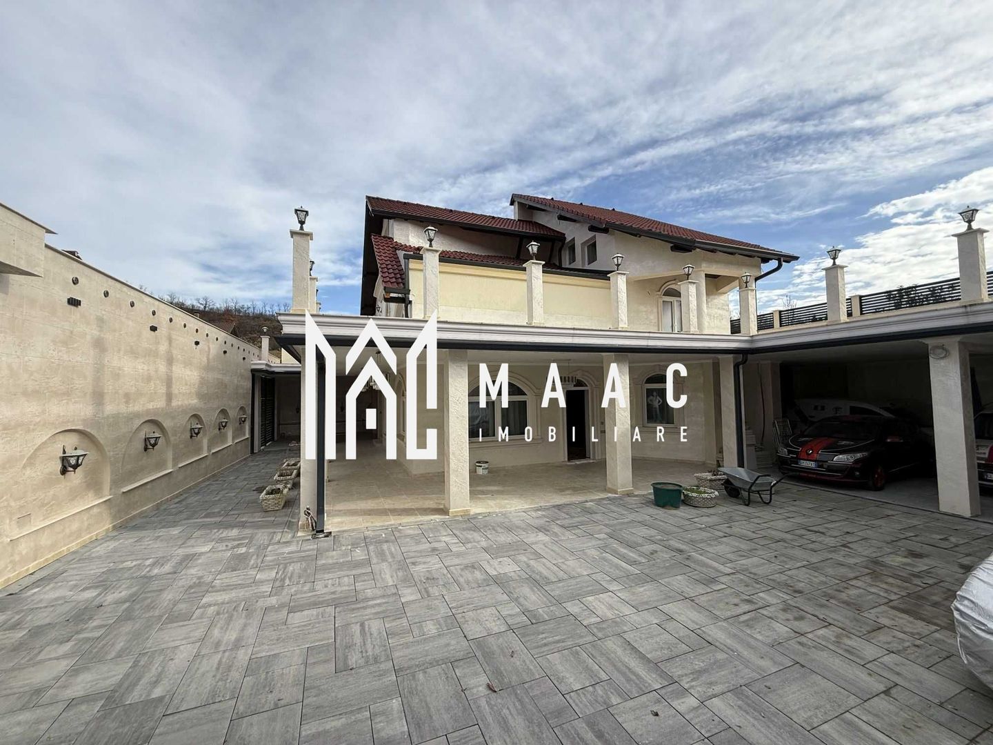 Casă | 4 camere | 240 MPU | Acces auto | Mediaș - Poză 1