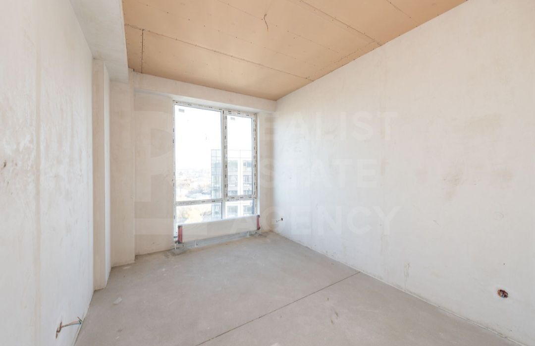 Vânzare, penthouse, 3 camere + living, strada Calea Ieşilor, Sculeni - Poză 9